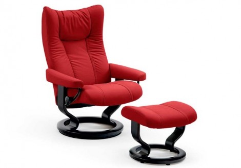 Wing Medium Leather Recliner