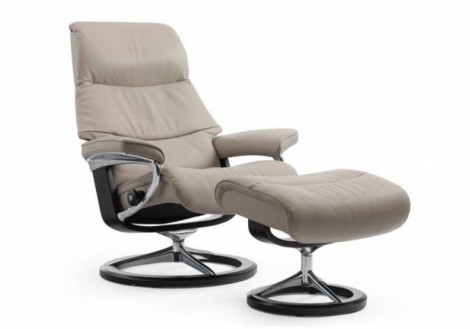 Ekornes Stressless View Medium Leather Recliner Chair
