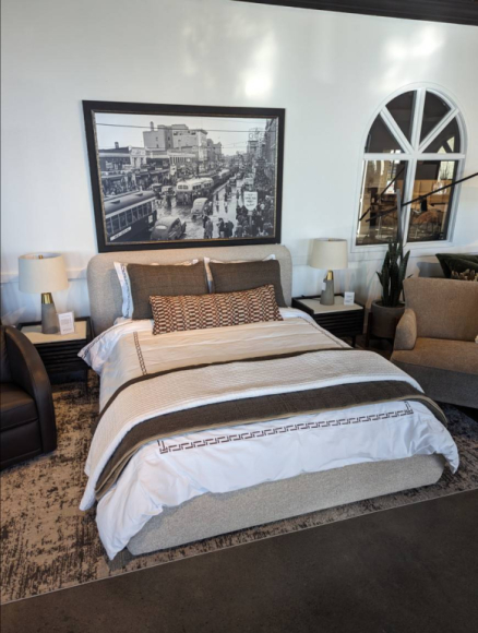 Bowie Queen Bed